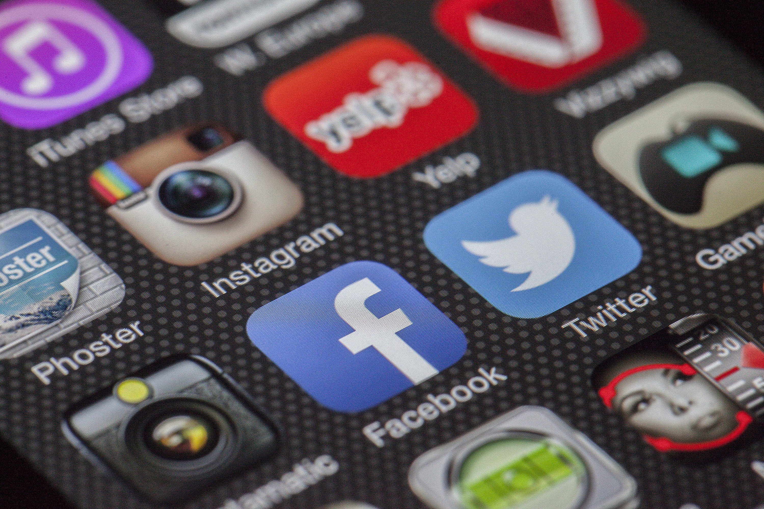 facebook-application-icon-147413 facebook-application-icon-147413